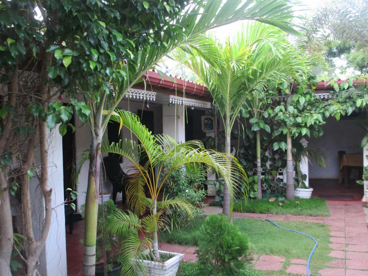 Uppuveli Beach House Trincomalee Eksteriør billede