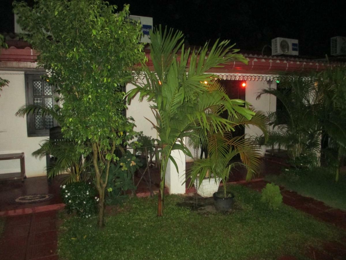 Uppuveli Beach House Trincomalee Eksteriør billede